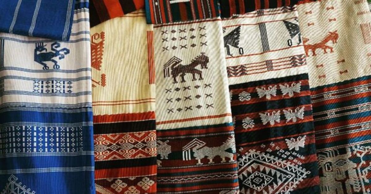 Souvenir Mandalika (1)