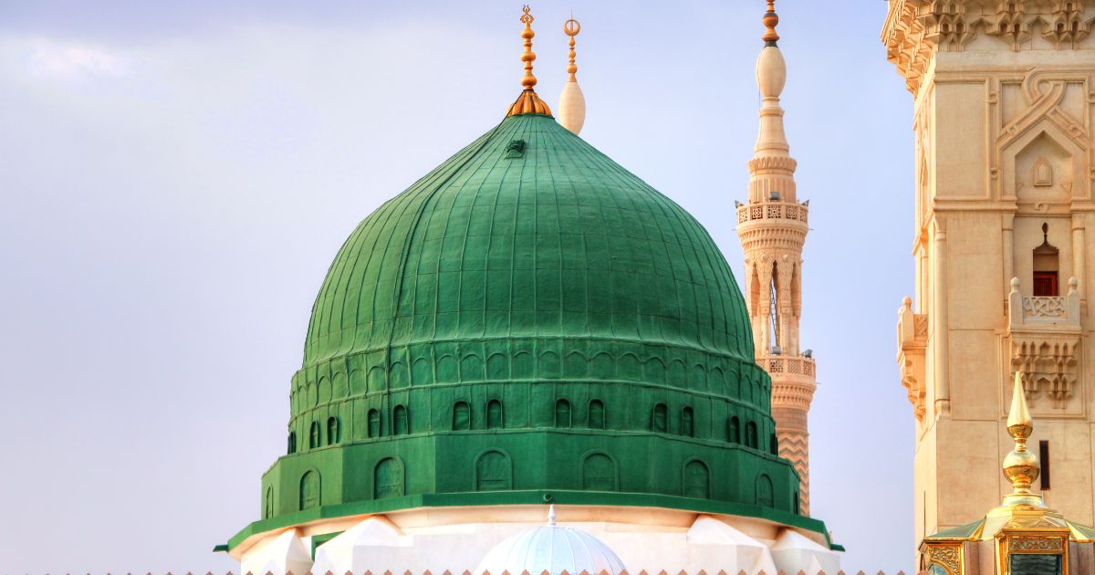 beda umroh dan haji 