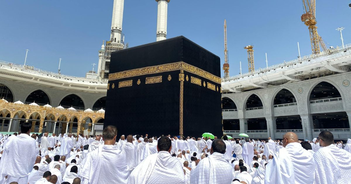 beda haji dan umroh