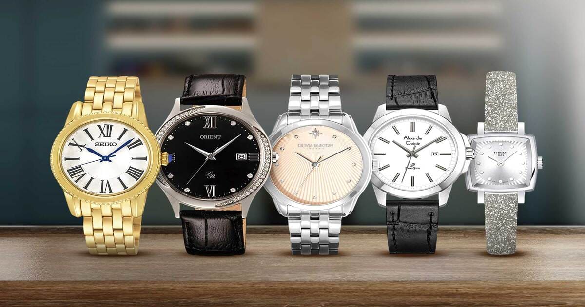10 Ide Hadiah Wisuda untuk Pacar yang Berkesan: Jam tangan elegan