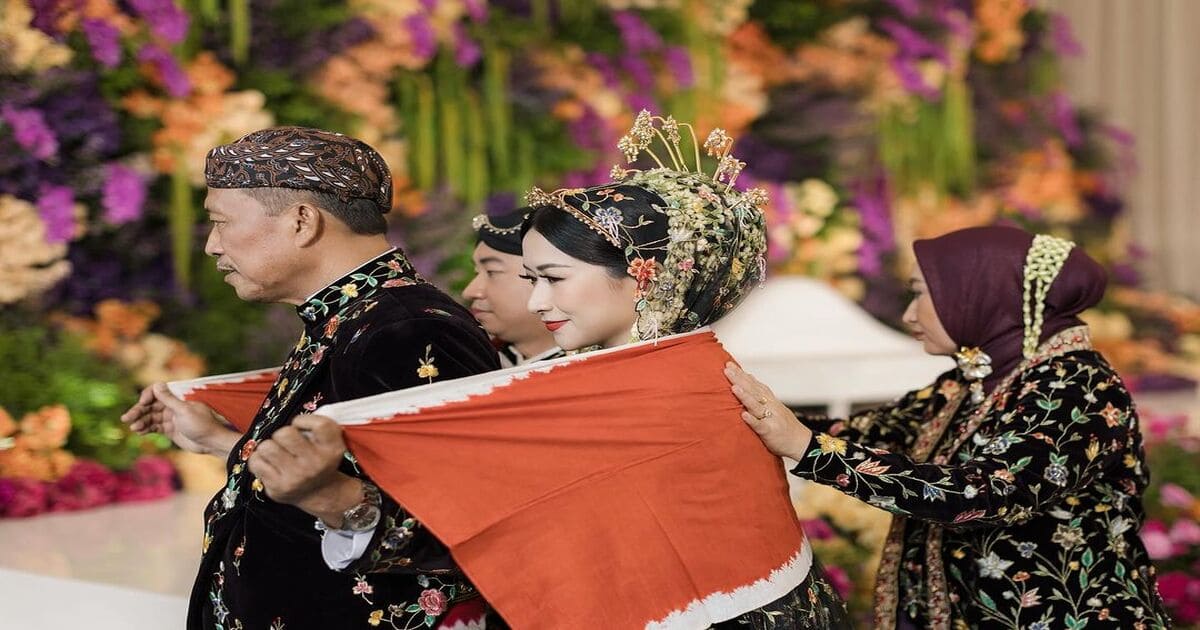 Definisi Sinduran: Ini Makna Filosofisnya