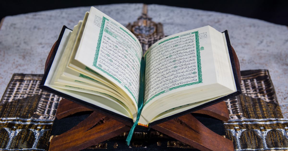 Membaca Al Quran