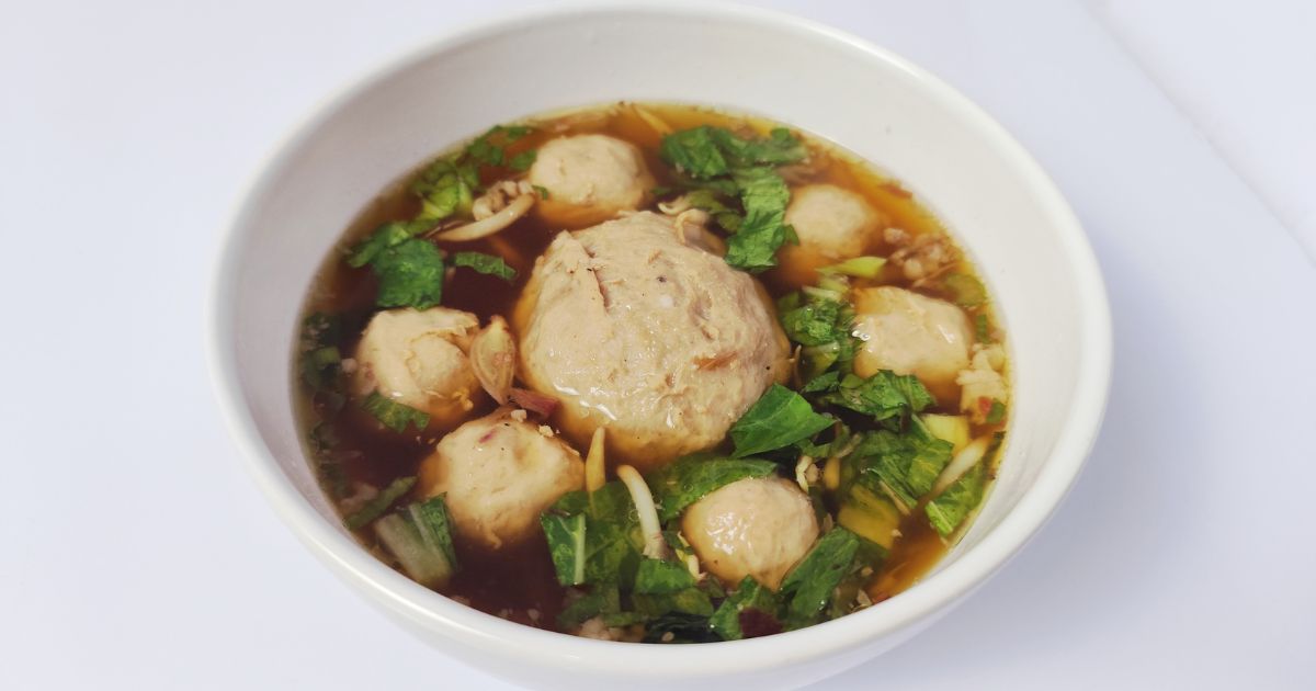 Menu Sahur Praktis Sup Bakso