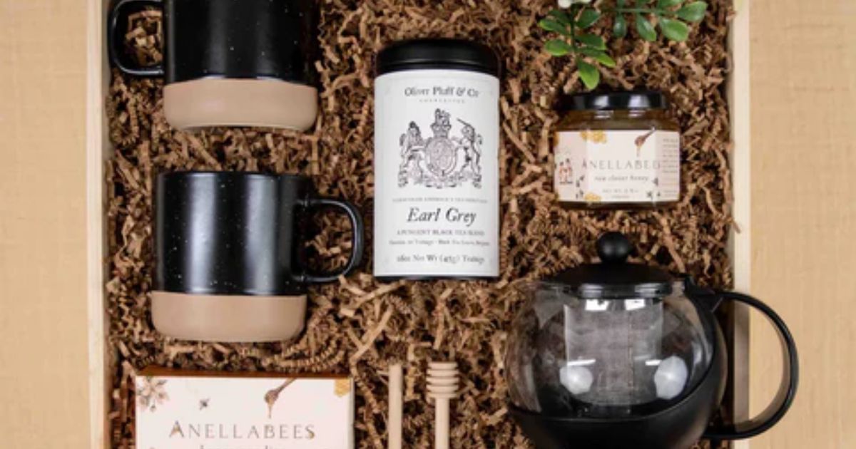 Waktu Memberikan Souvenir 