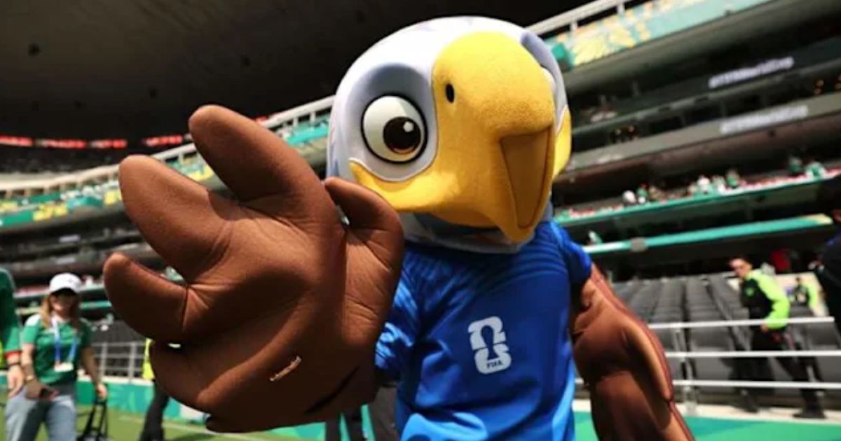 Clutch the Bald Eagle