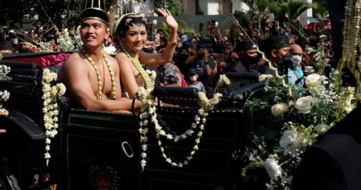 Tradisi Kirab Pengantin